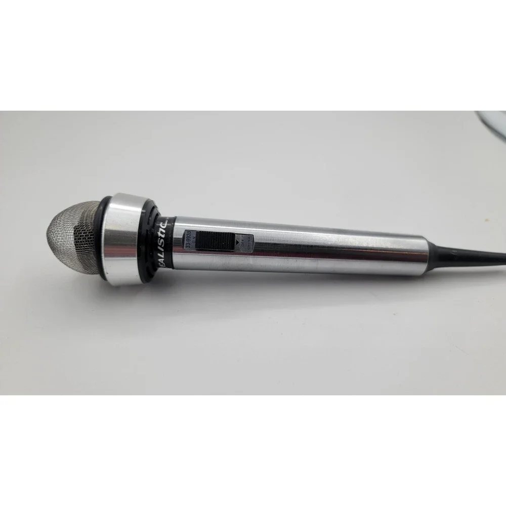 Realistic Super Cardioid Dynamic Microphone Model No. 33-992D Untested